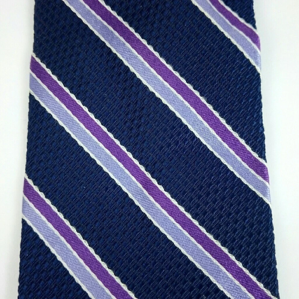 Brooks Brothers Irregular Silk Blue Stripe Tie